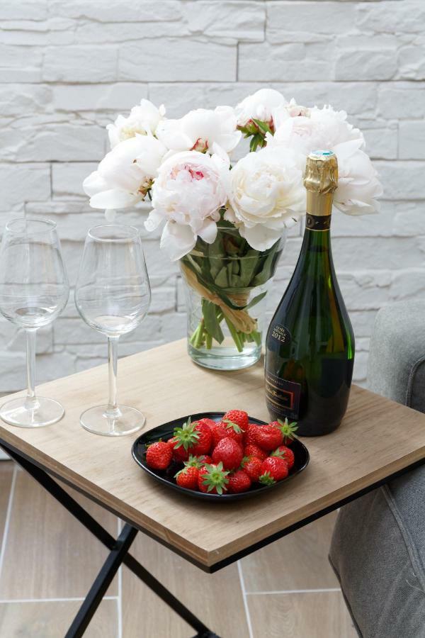 Well Located Studio -Ecole Militaries Champs De Mars Apartment Paris Ngoại thất bức ảnh